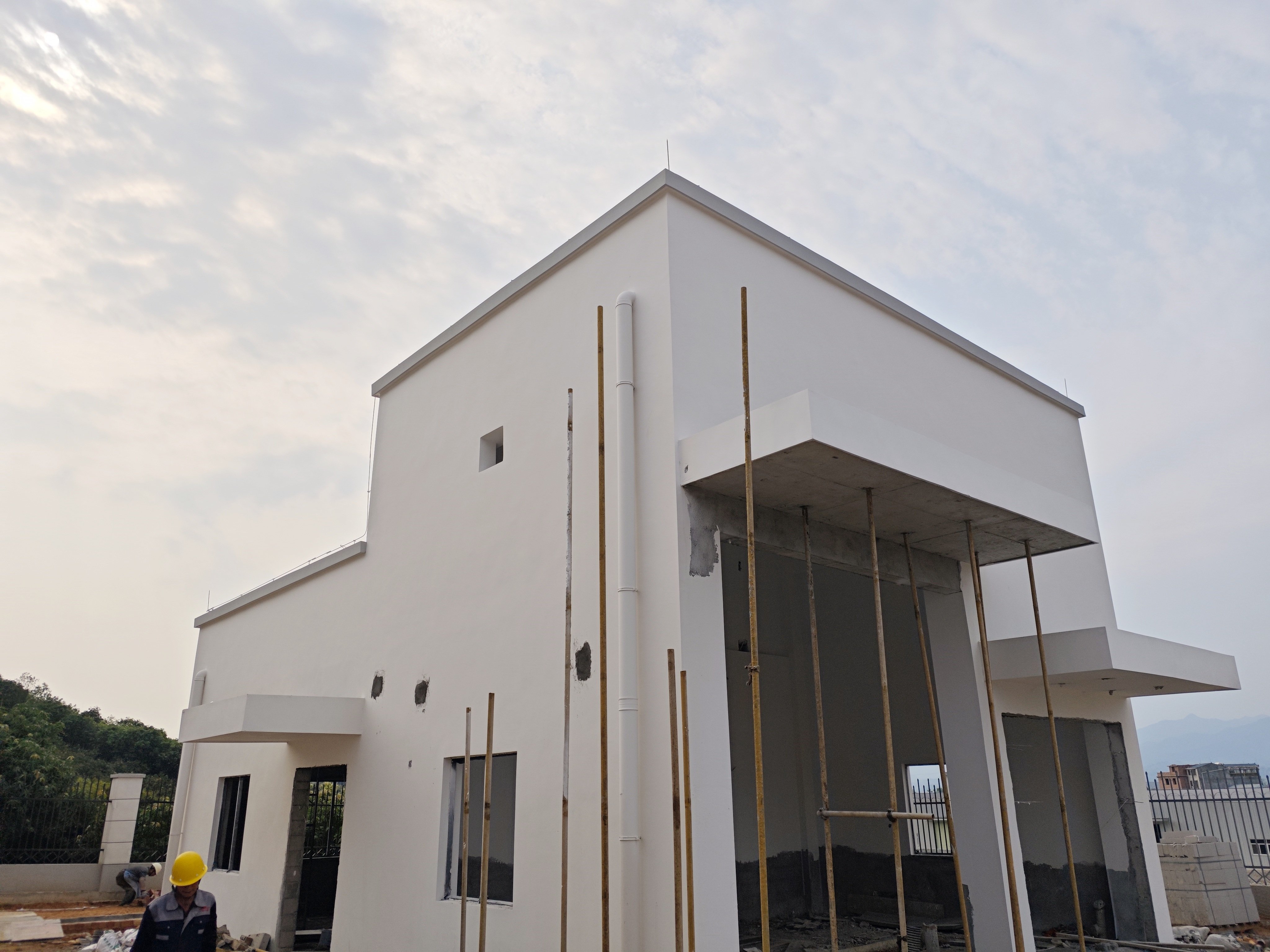 配電房及污泥脫水間完成外墻膩子施工_副本 配電房及污泥脫水間完成外墻膩子施工_副本